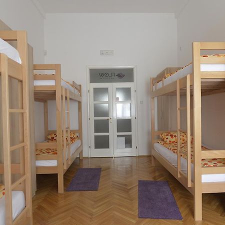 Hostel Flow House Centar Novi Sad Esterno foto