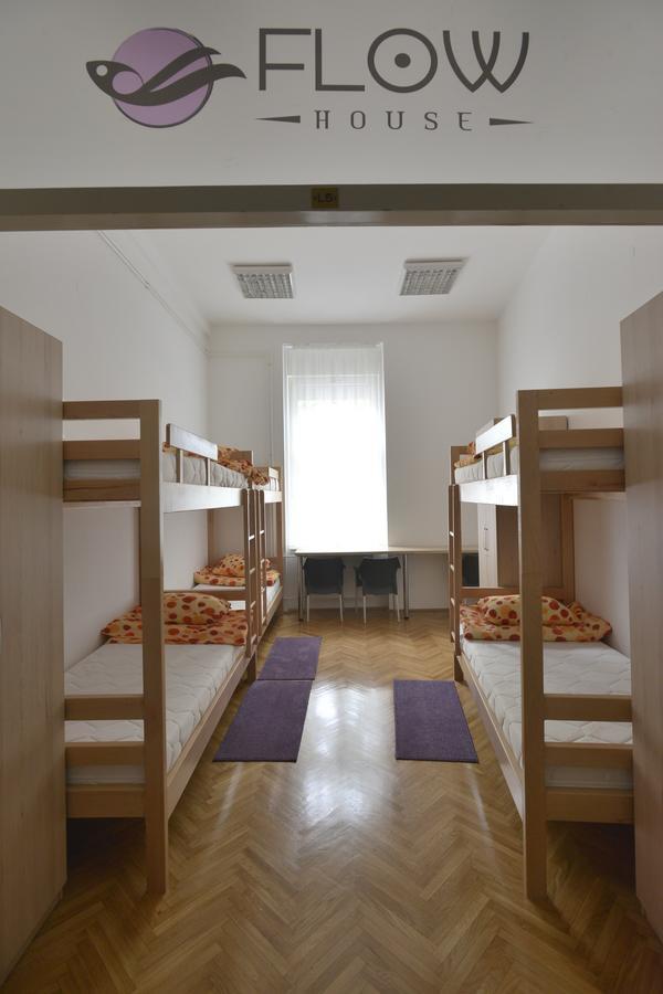 Hostel Flow House Centar Novi Sad Esterno foto